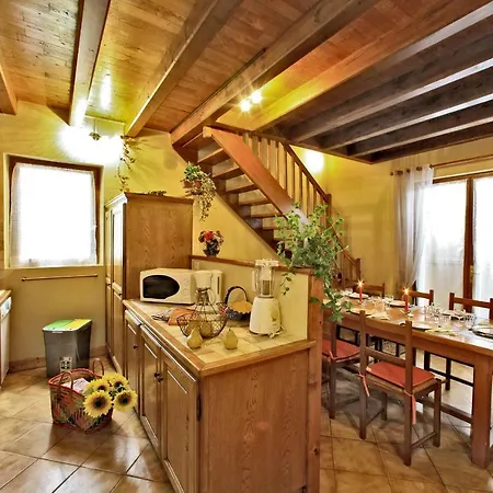 Holiday home Salegourde *
